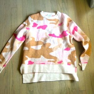 brand new never worn sweater that’s very comfy and soft with a pink camouflage